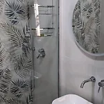 Apartament Sirake *